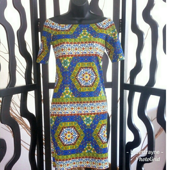 love J Dresses & Skirts - Blue Cold Shoulder BodyCon Print Dress Size S